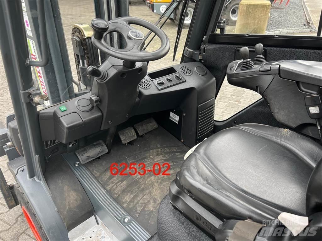 Linde H 30 T 02 EVO Газові навантажувачі