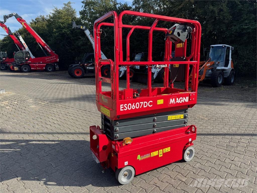 Magni ES 0607 DC Підйомники-ножиці