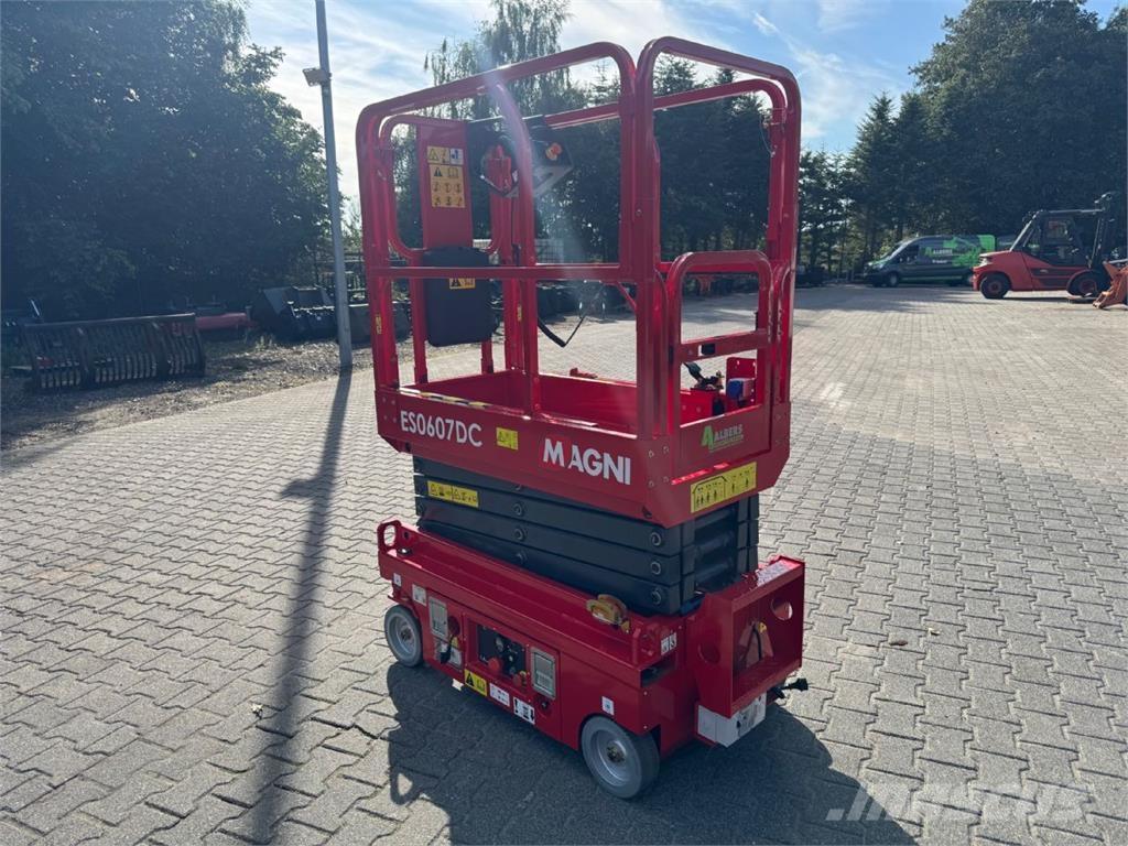 Magni ES 0607 DC Підйомники-ножиці