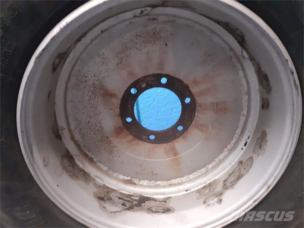 19.5 285/70R19.5 Колеса
