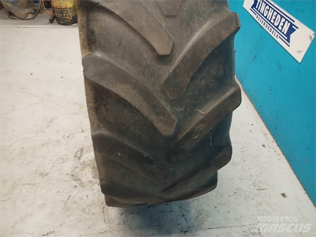  24 420/70R24 Шини
