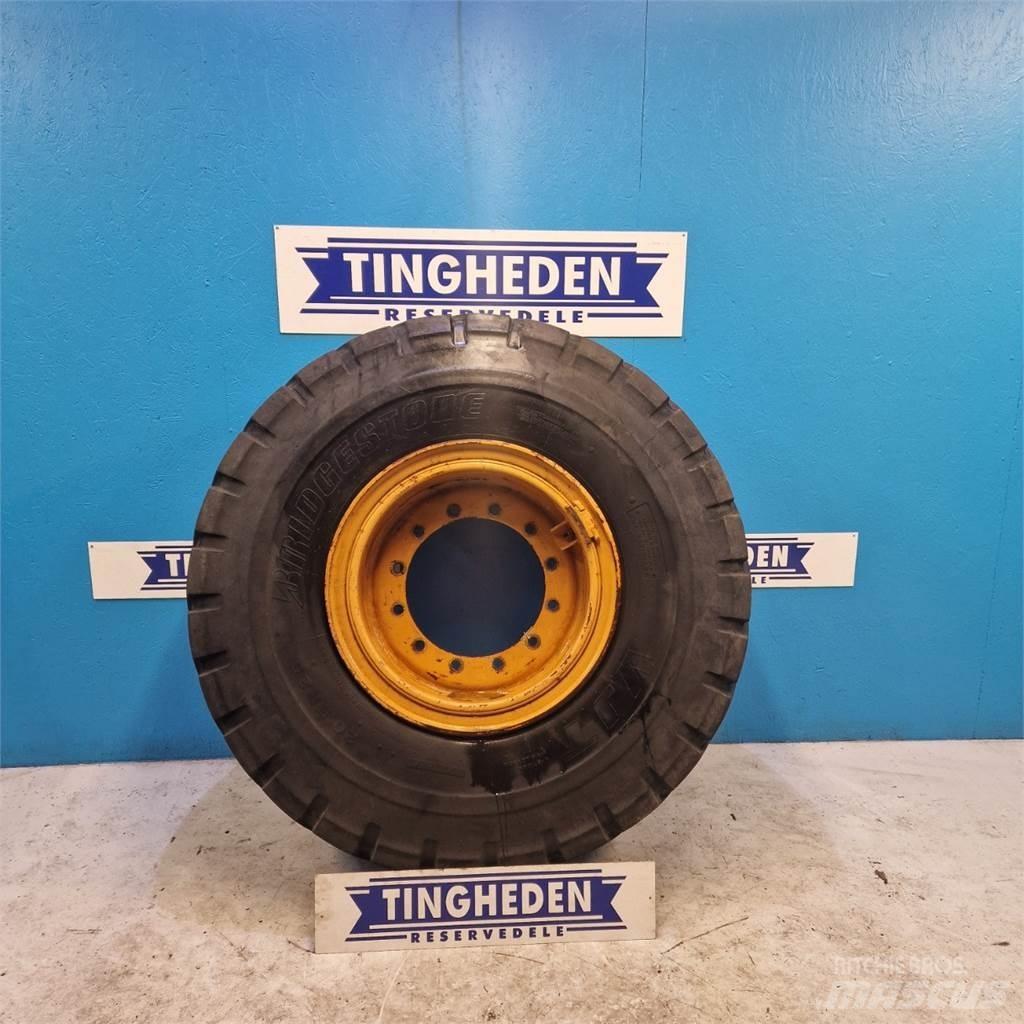  25 20.5R25 Колеса