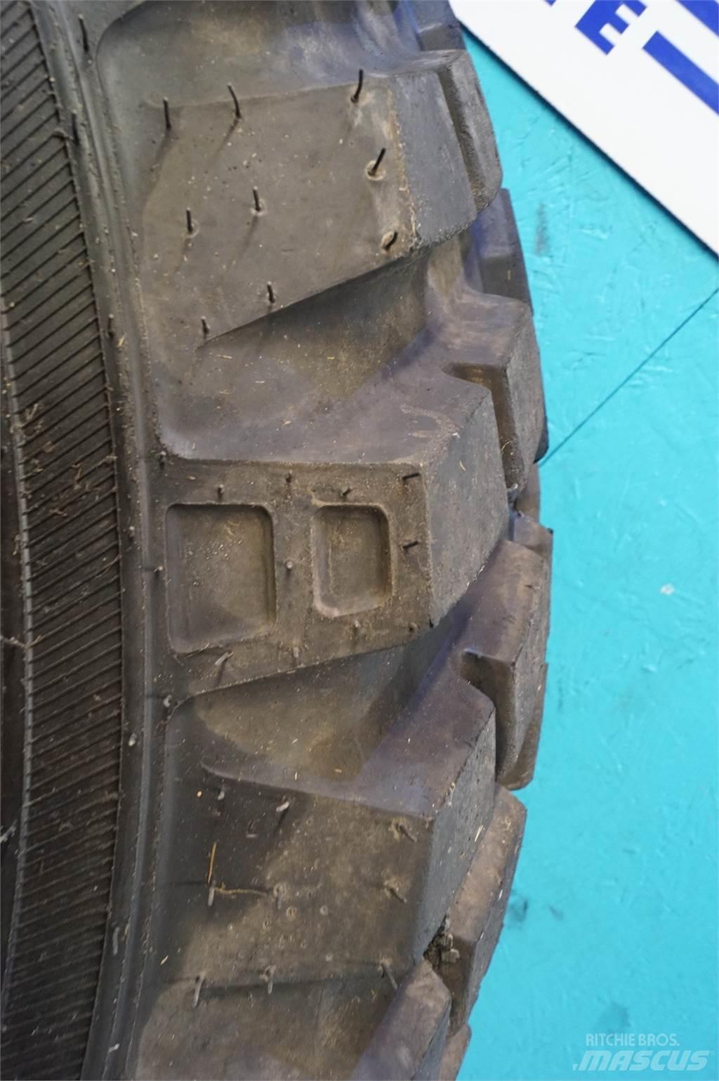  28 440/80R28 Шини