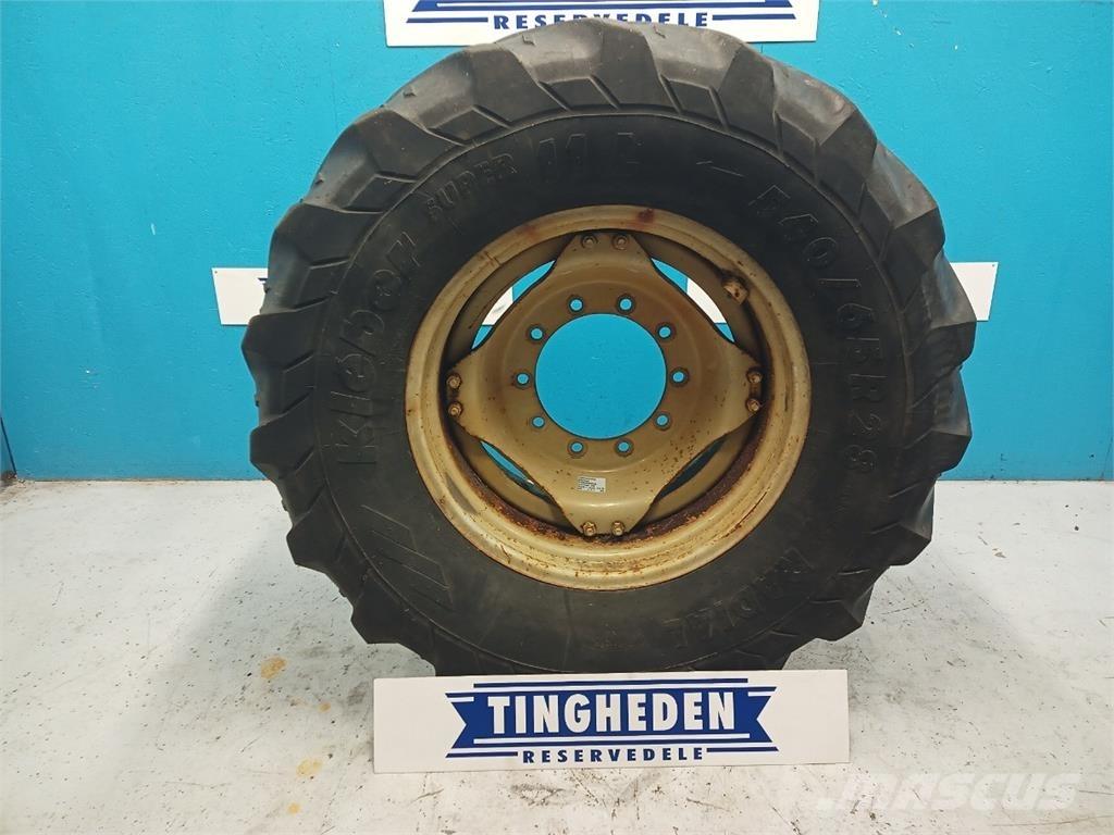  28 540/65R28 Колеса