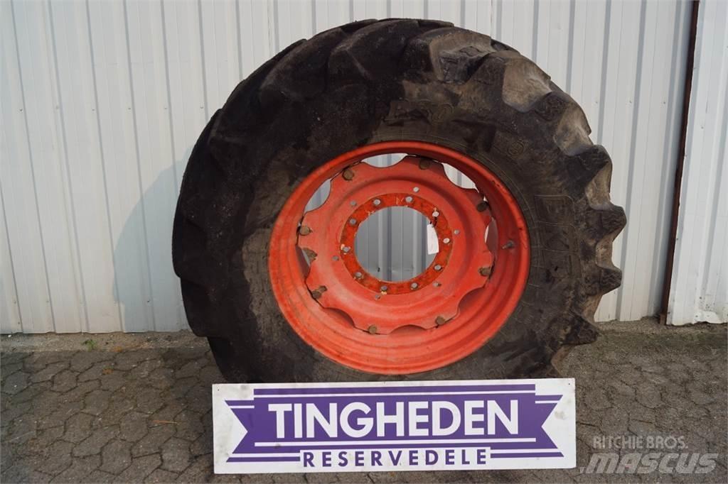  30 540/65R30 Колеса