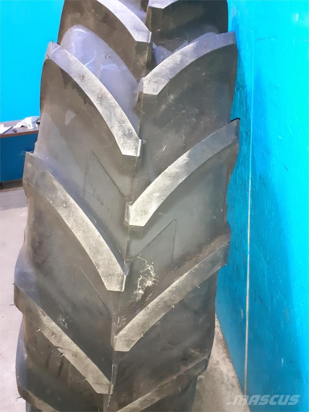 38 16.9R38 Колеса