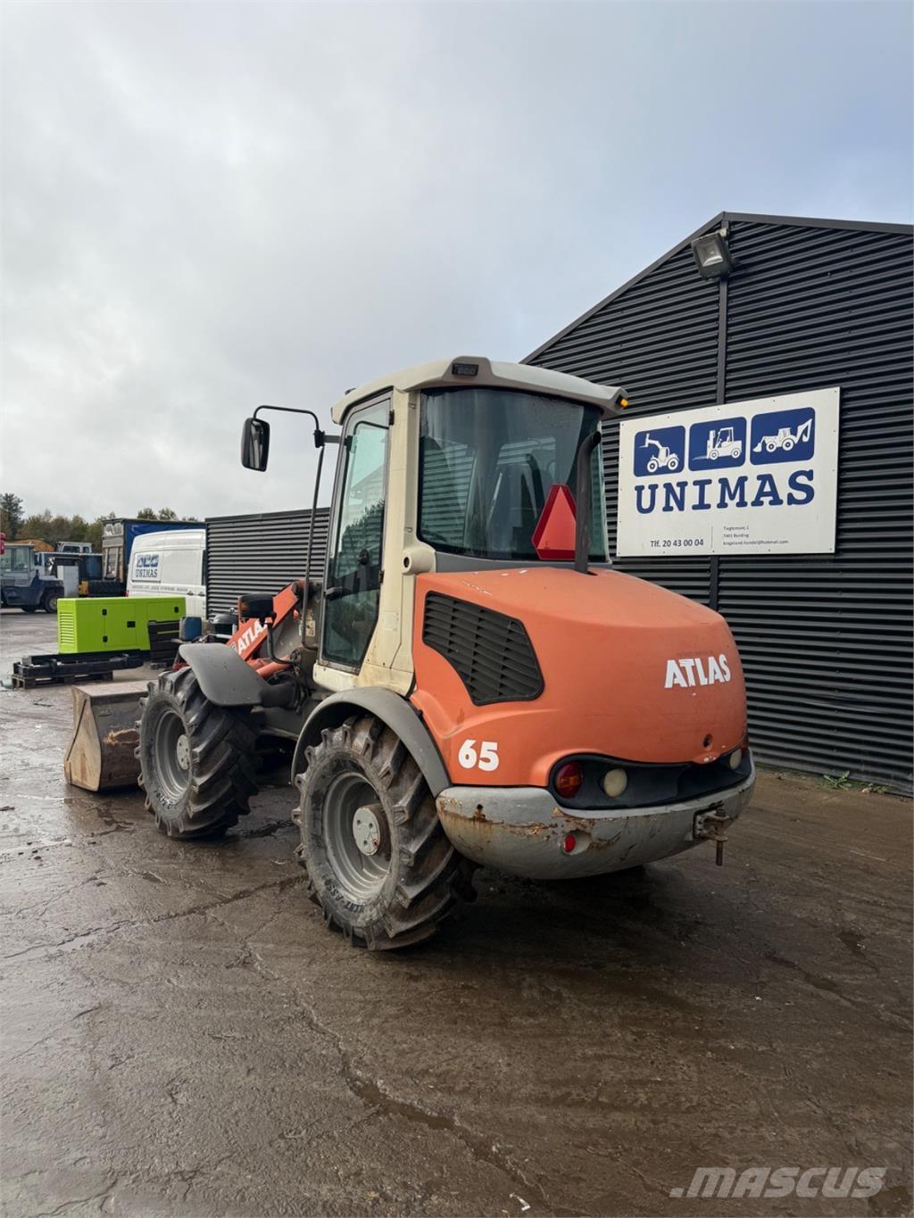 Atlas 65 Фронтальні навантажувачі