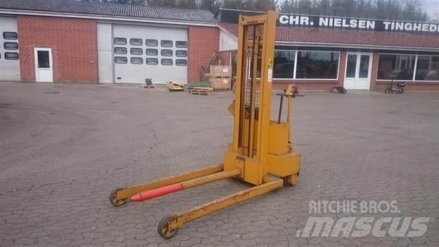Baka el truck Ручні штабелери