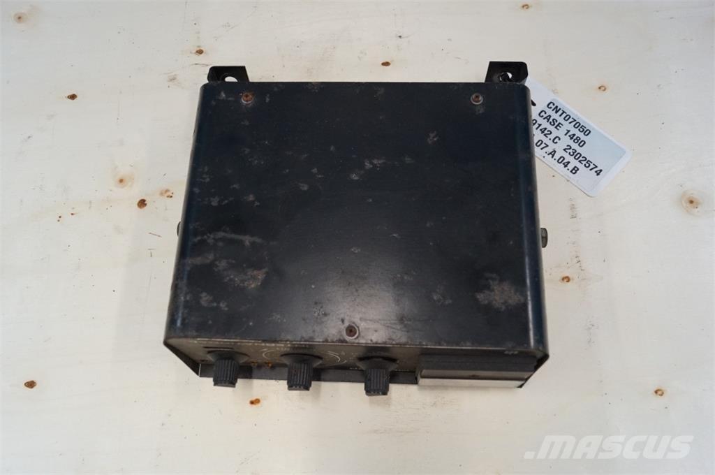 CASE 1480 Електроніка
