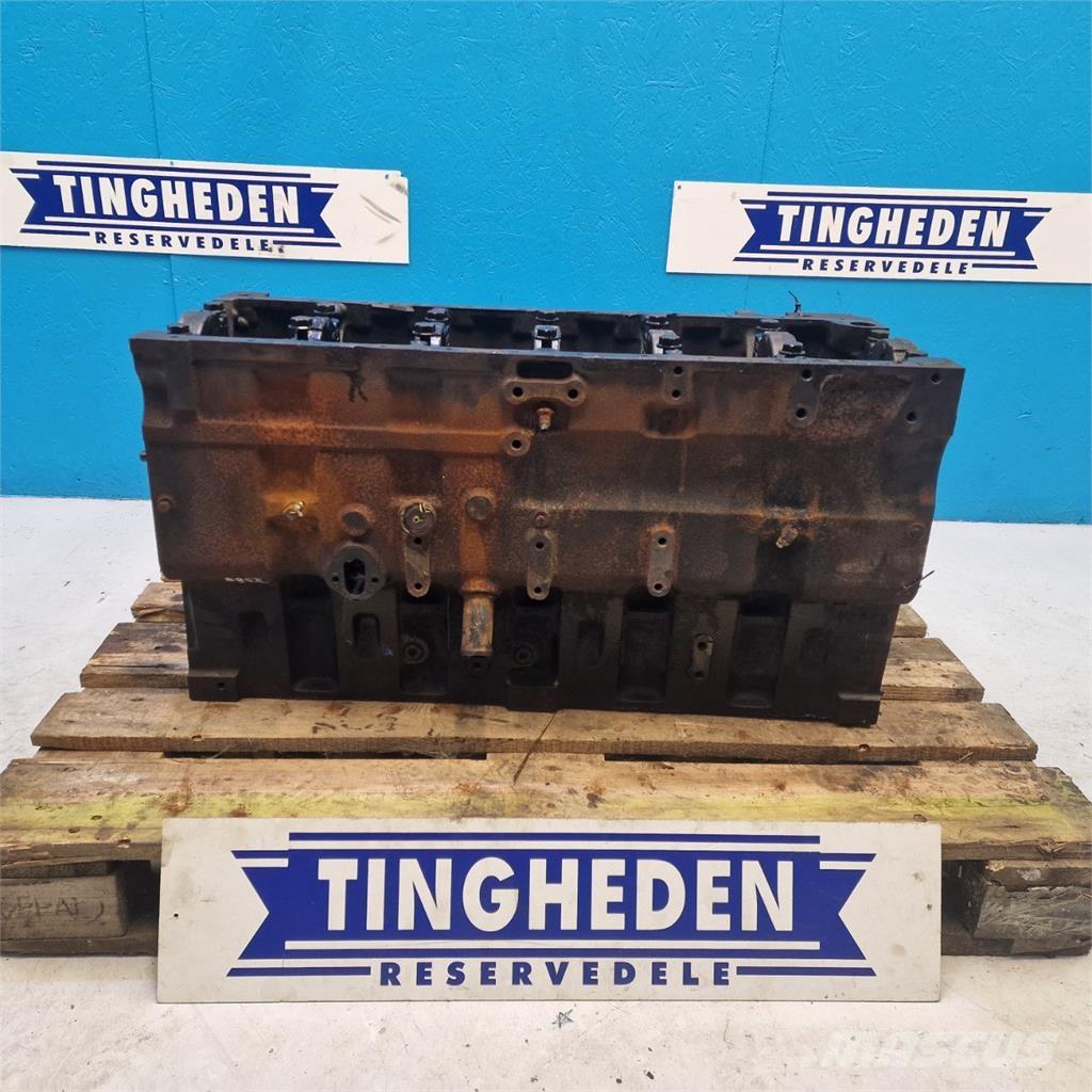 CASE 2188 Двигуни