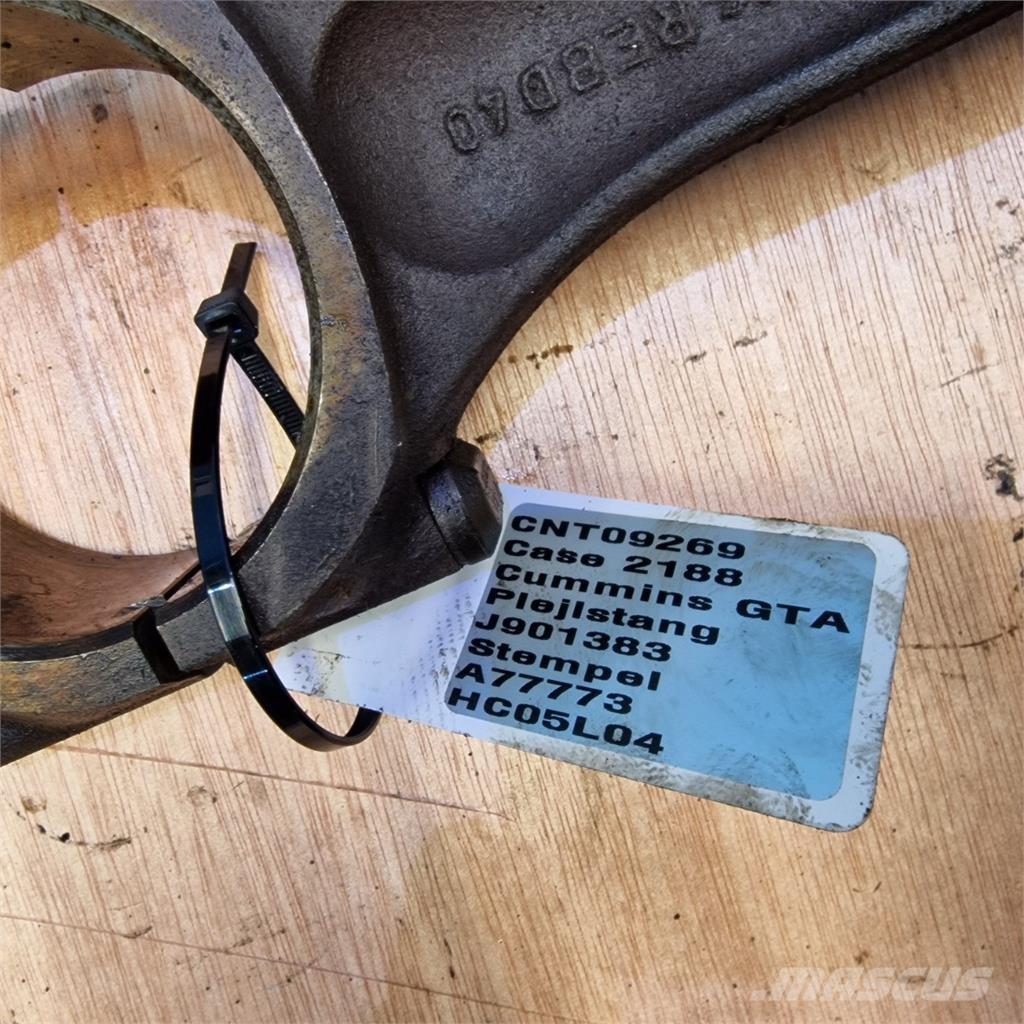 CASE 2188 Двигуни