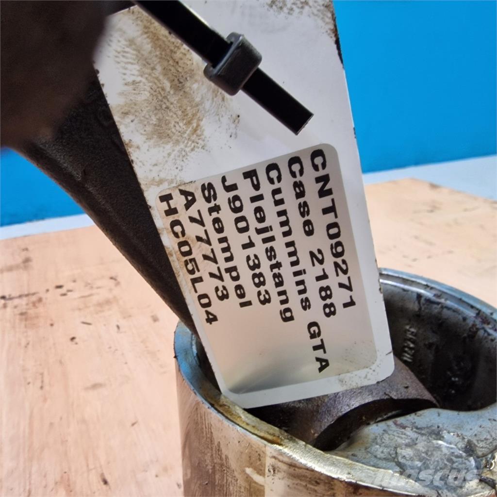 CASE 2188 Двигуни