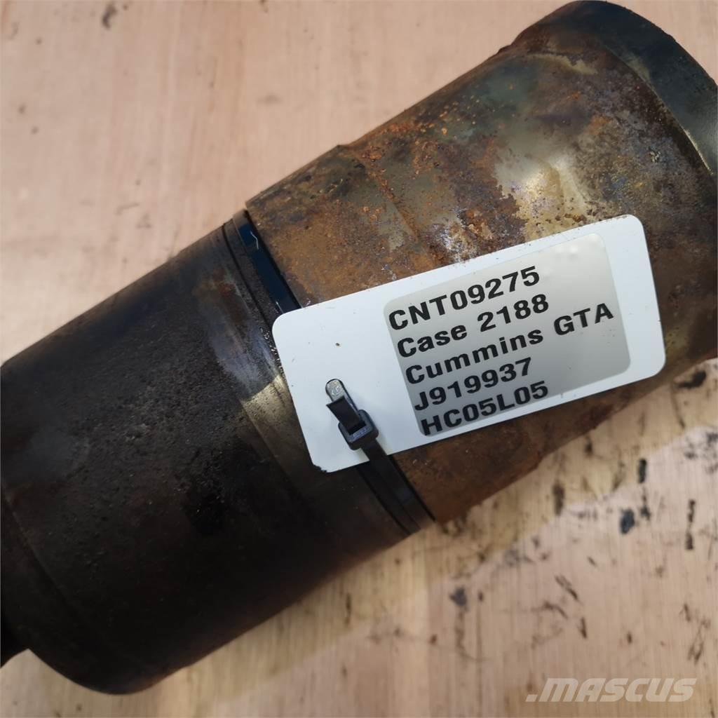 CASE 2188 Двигуни