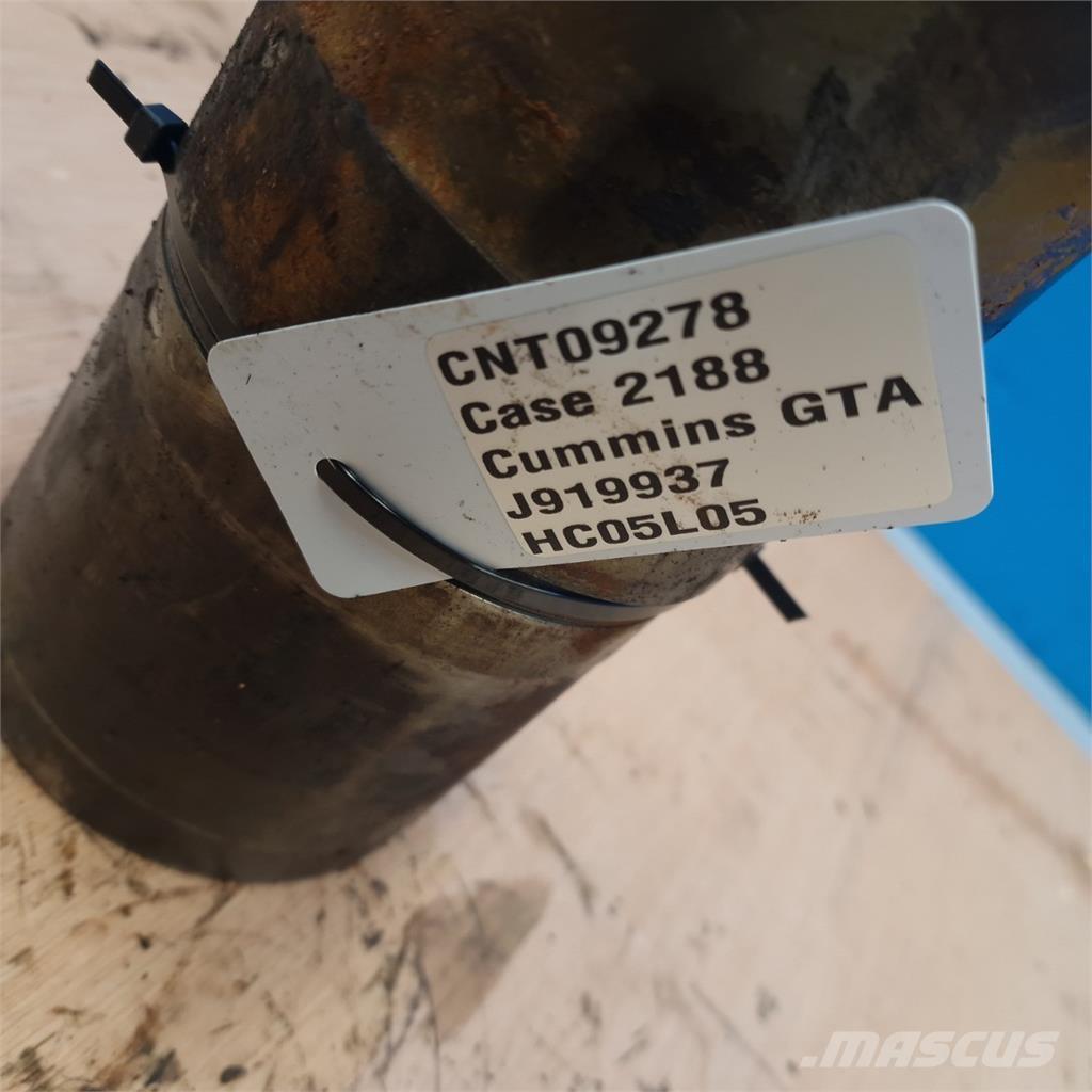 CASE 2188 Двигуни