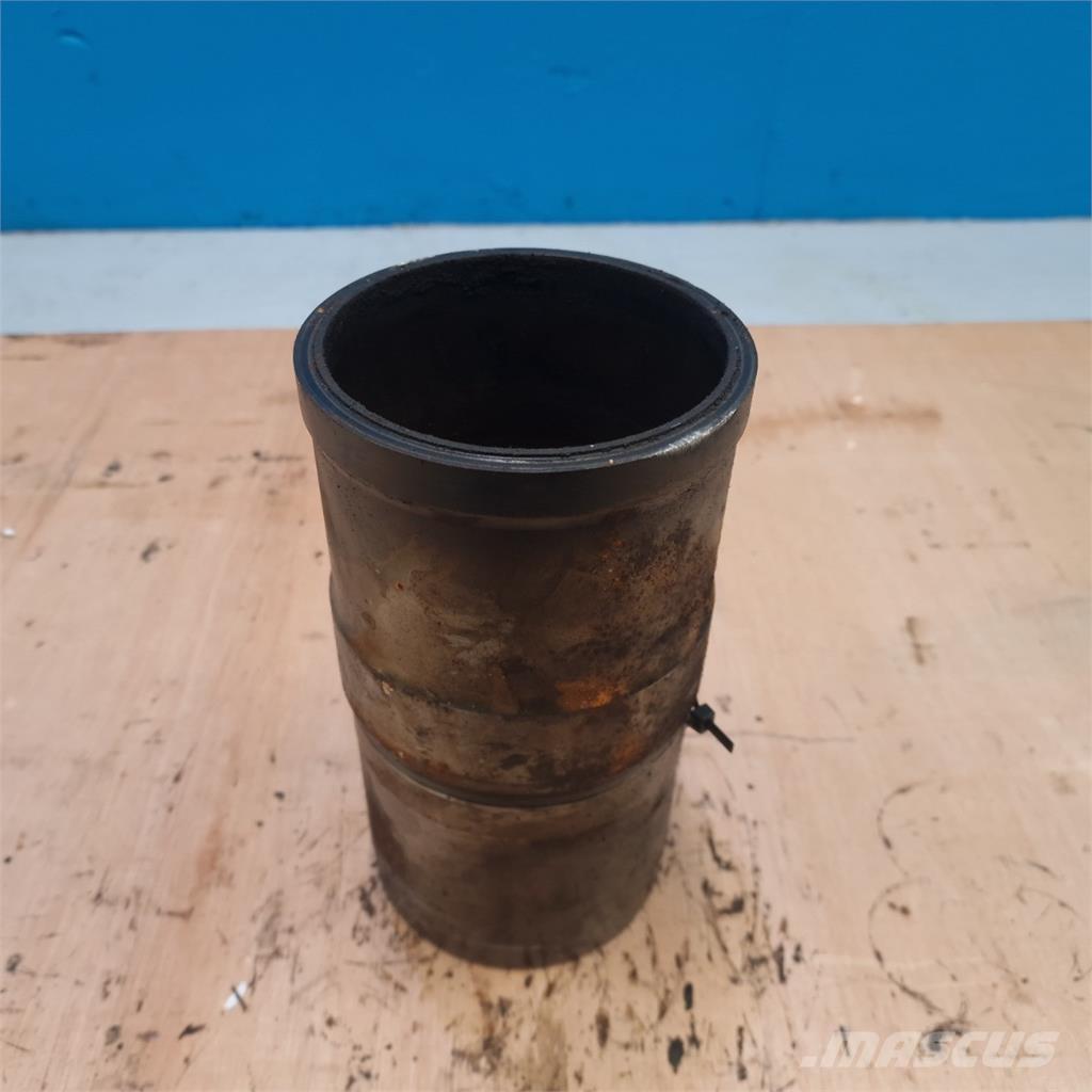 CASE 2188 Двигуни