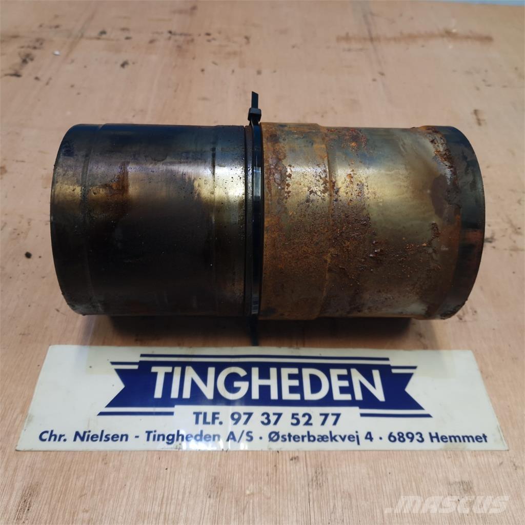 CASE 2188 Двигуни