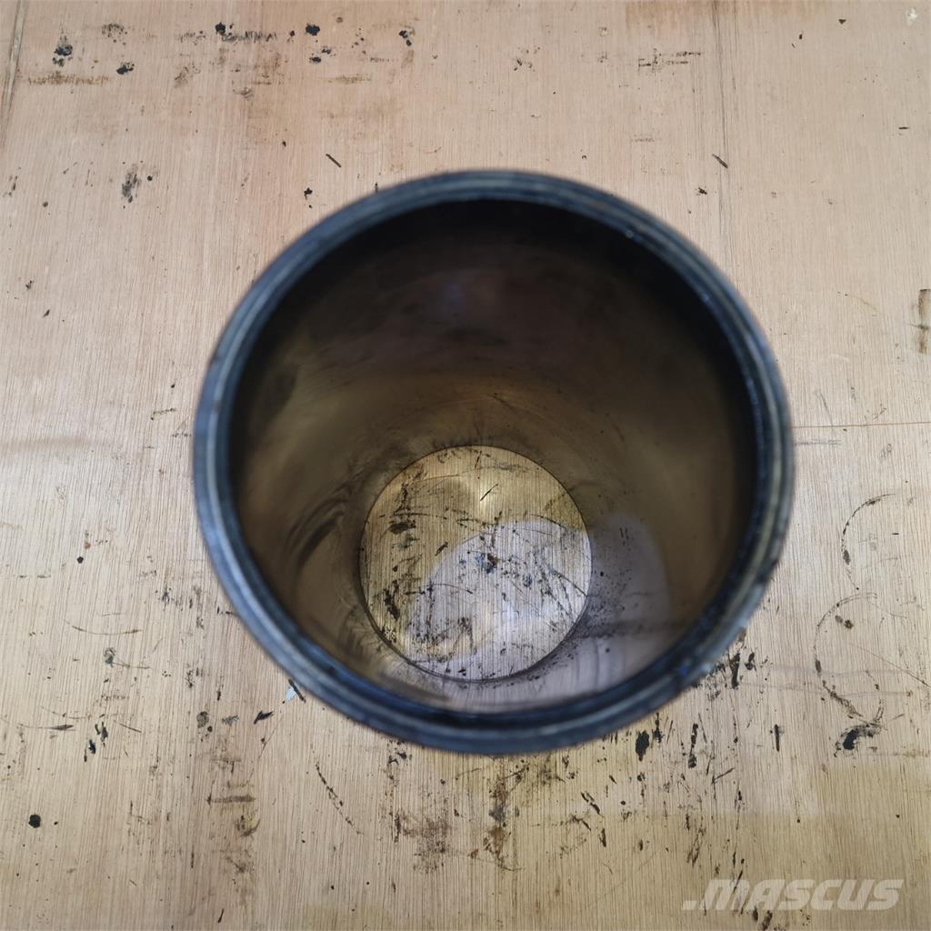 CASE 2188 Двигуни