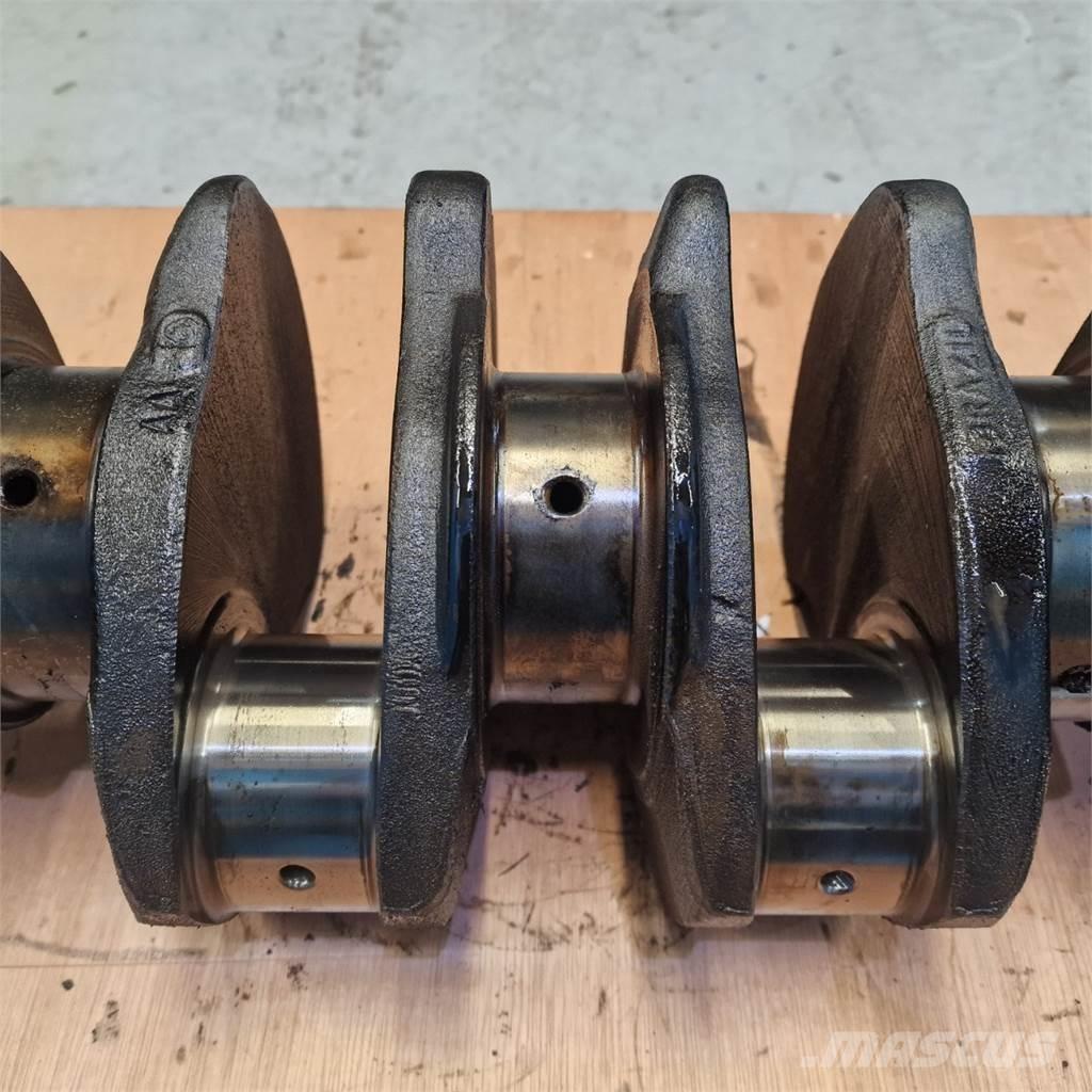 CASE 2188 Двигуни