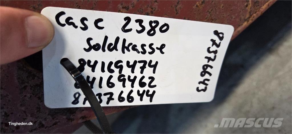 CASE 2380 Розсіювачі солі та піску
