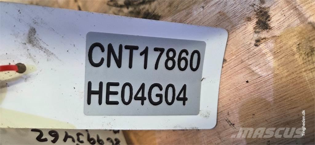 CASE 2388 Двигуни