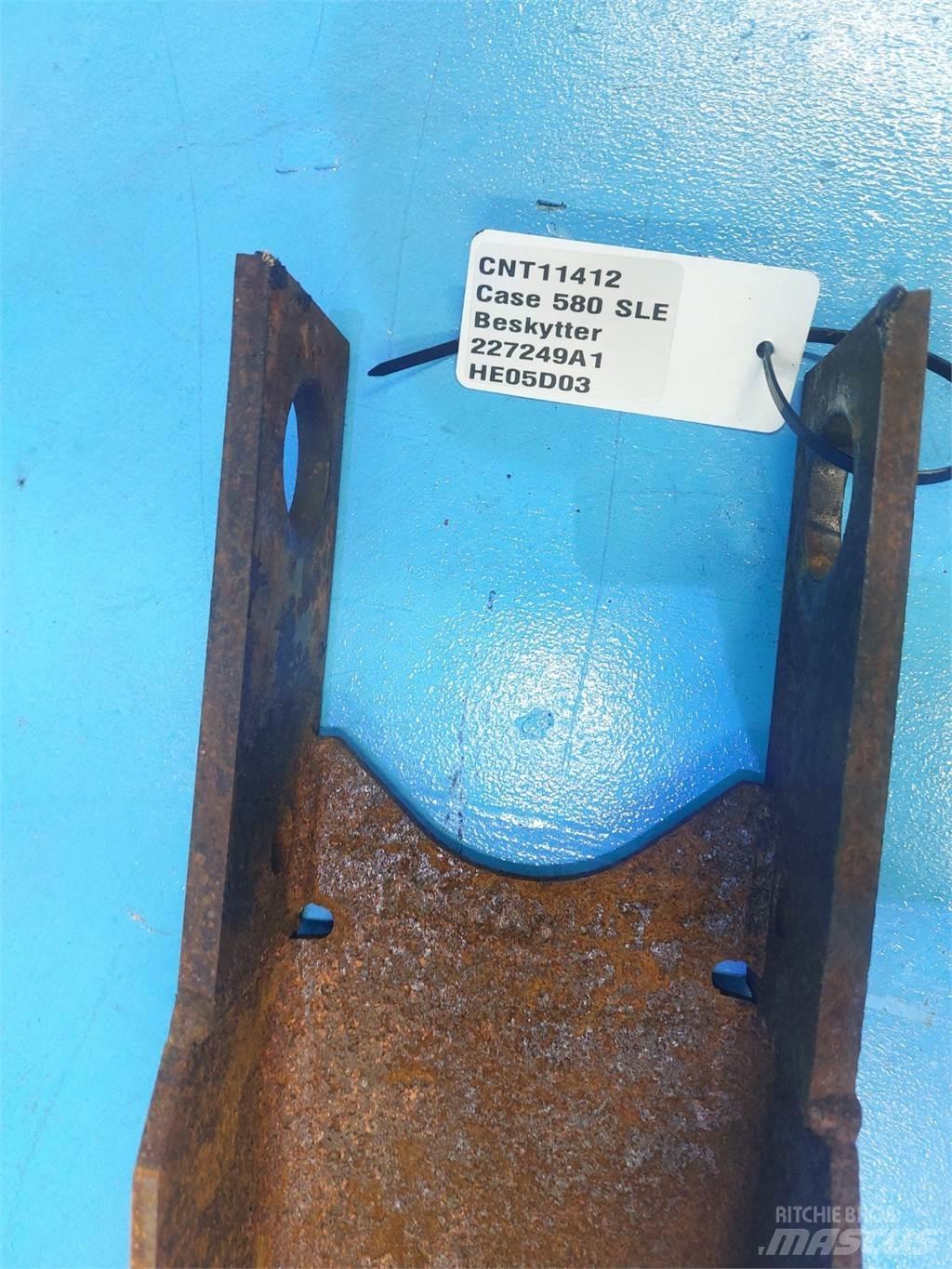 CASE 580 SLE Бони і ковші