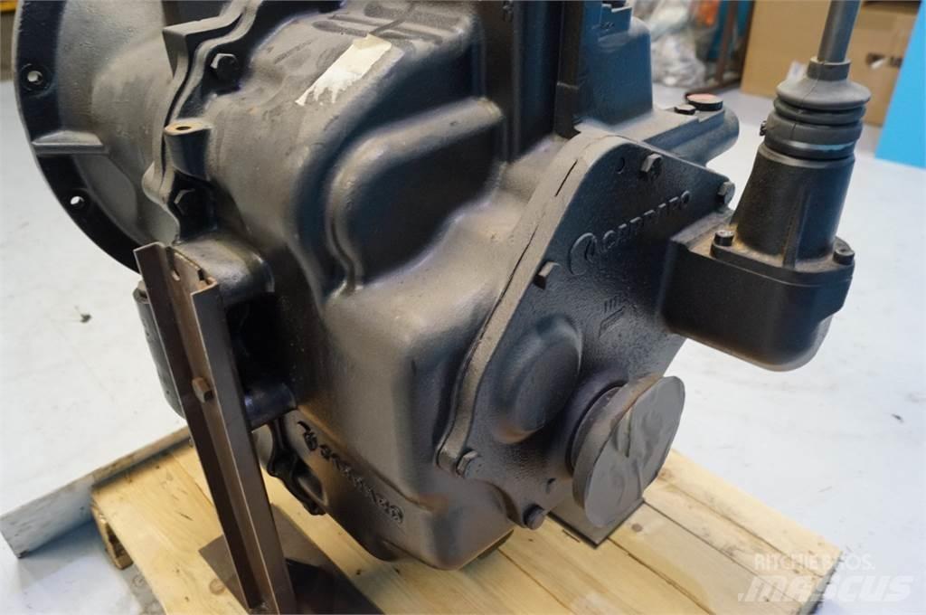 CASE 580SLE Коробка передач