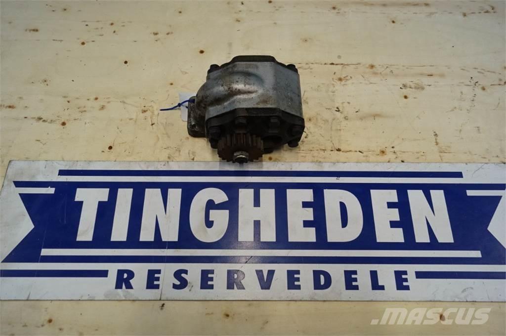 CASE 595 Гідравліка