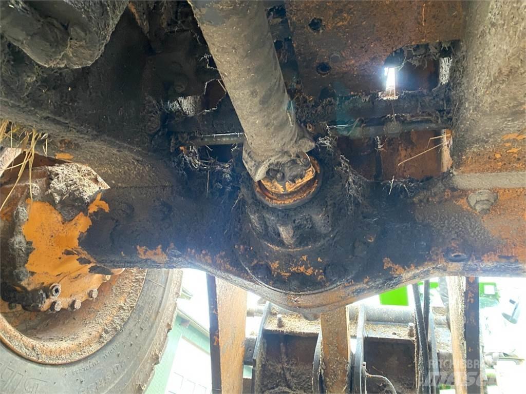 CASE 621D Фронтальні навантажувачі