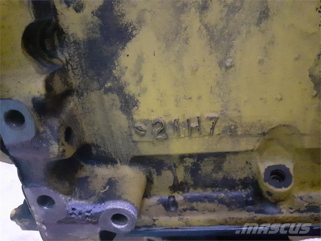 CASE 6T-590 CDC Двигуни