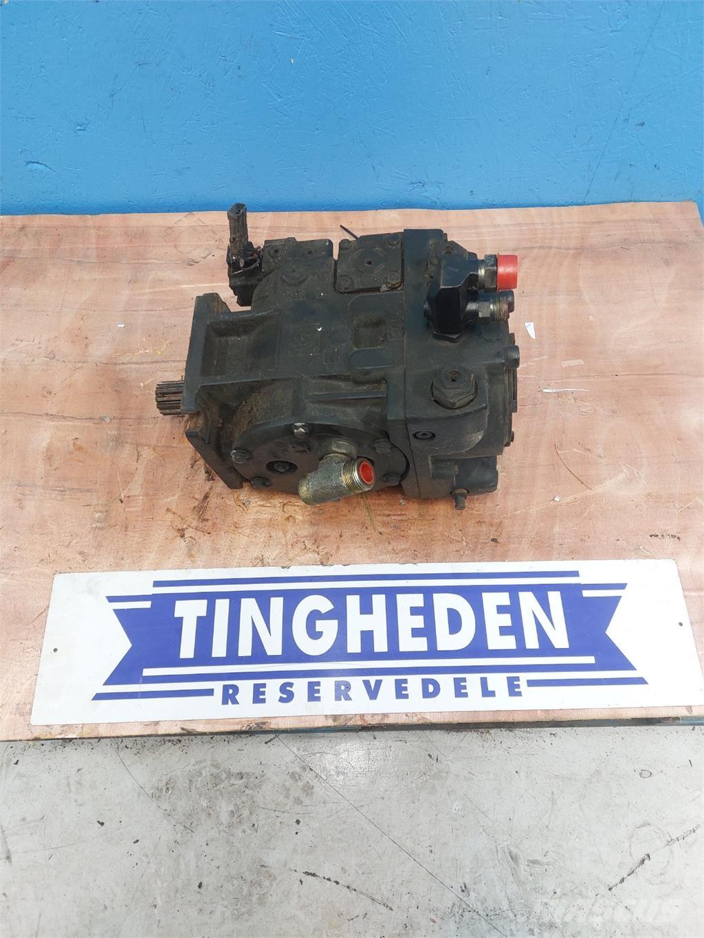 CASE 7010 Гідравліка