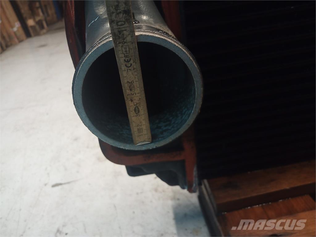 CASE 8010 Радіатори