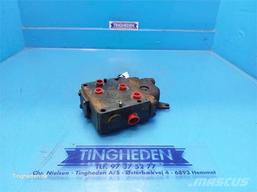 CASE 844XL Гідравліка