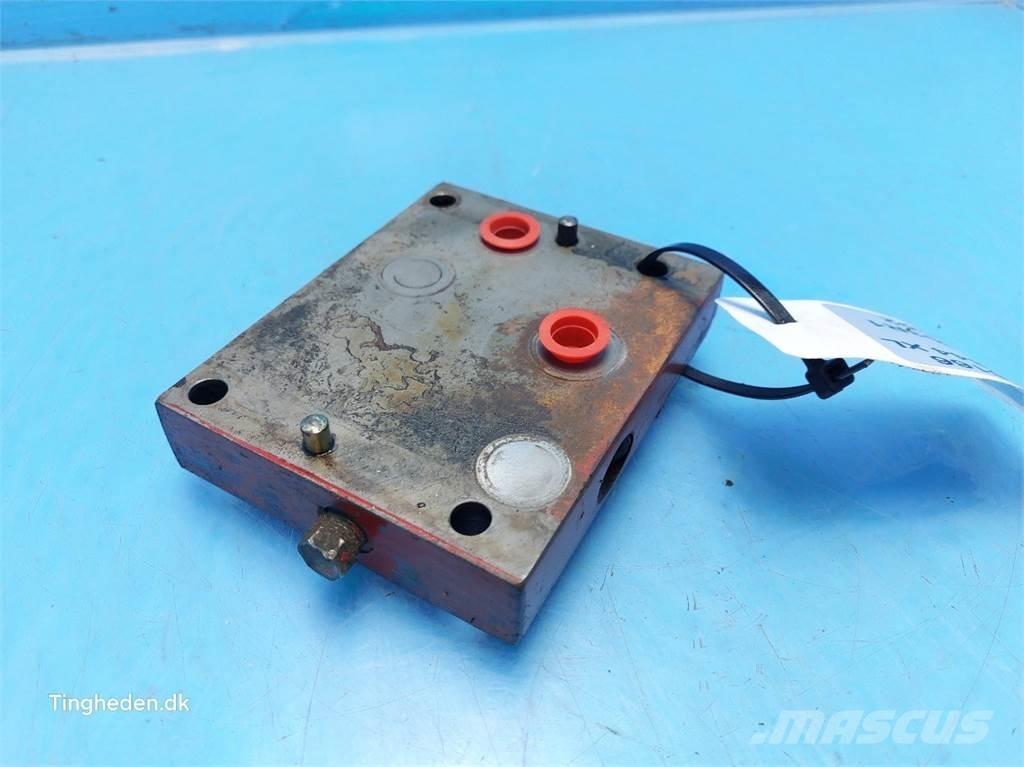 CASE 844XL Гідравліка