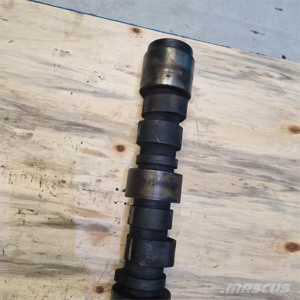 CASE 9010 Двигуни