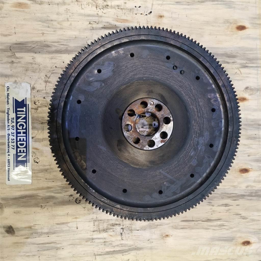 CASE 9010 Двигуни