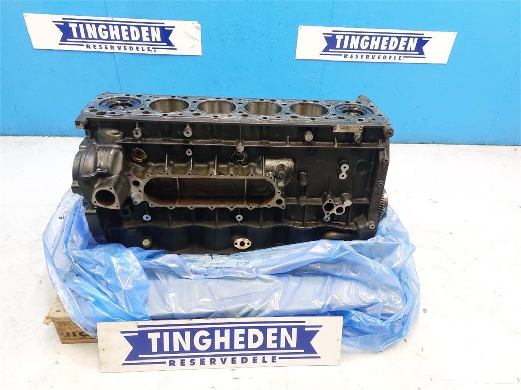 CASE 9120 Двигуни