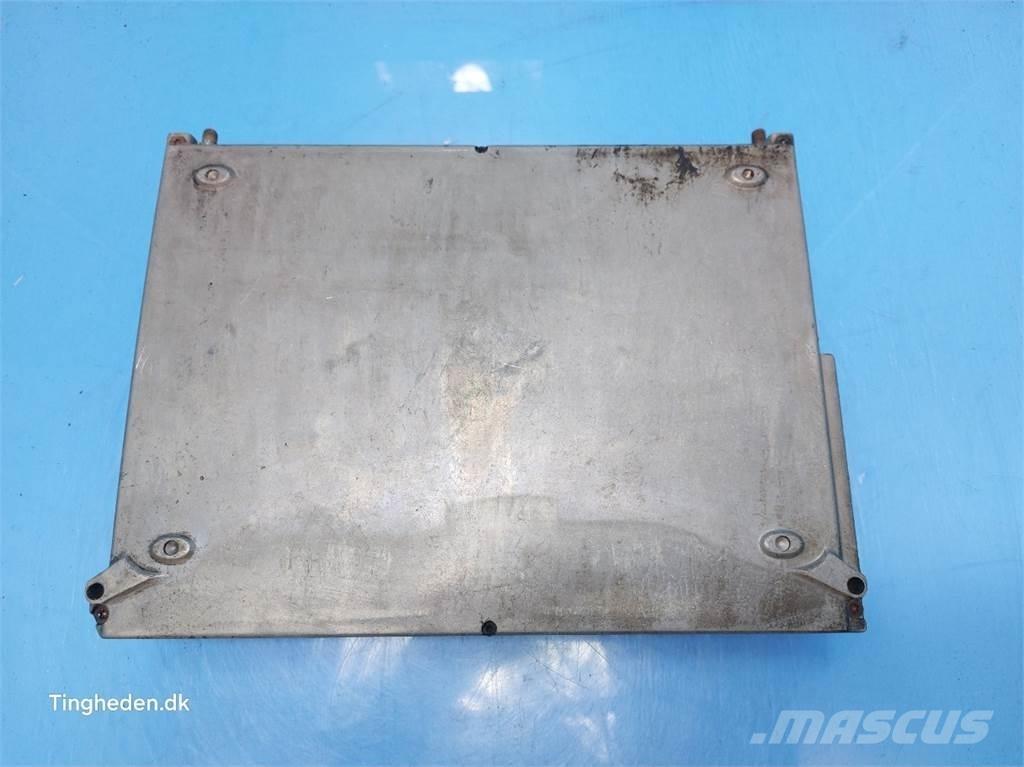 CASE 9120 Електроніка