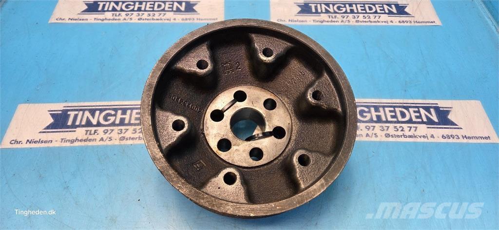 CASE 9120 Двигуни