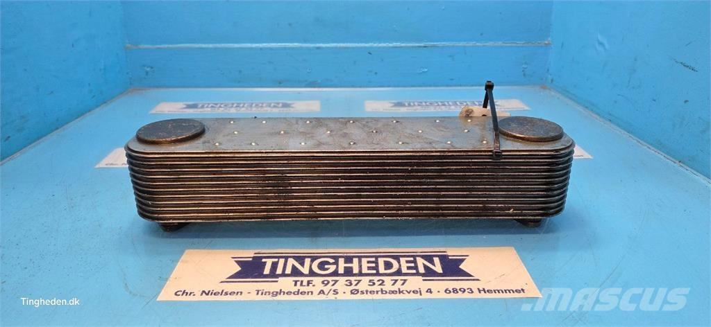 CASE 9120 Двигуни