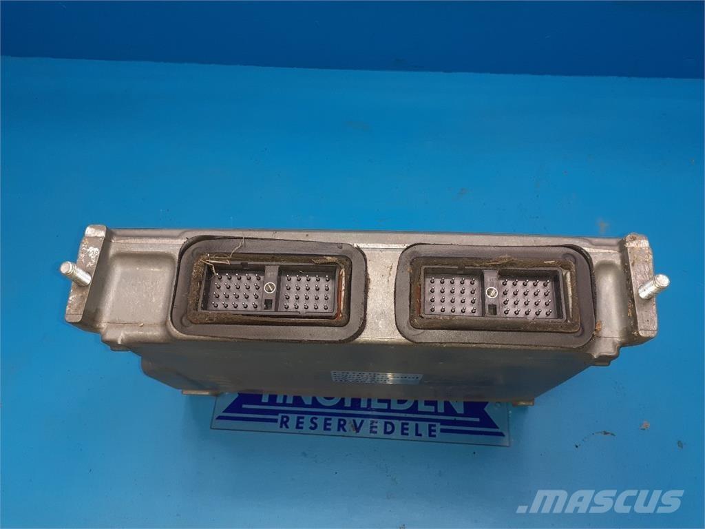 CASE 9230 Електроніка