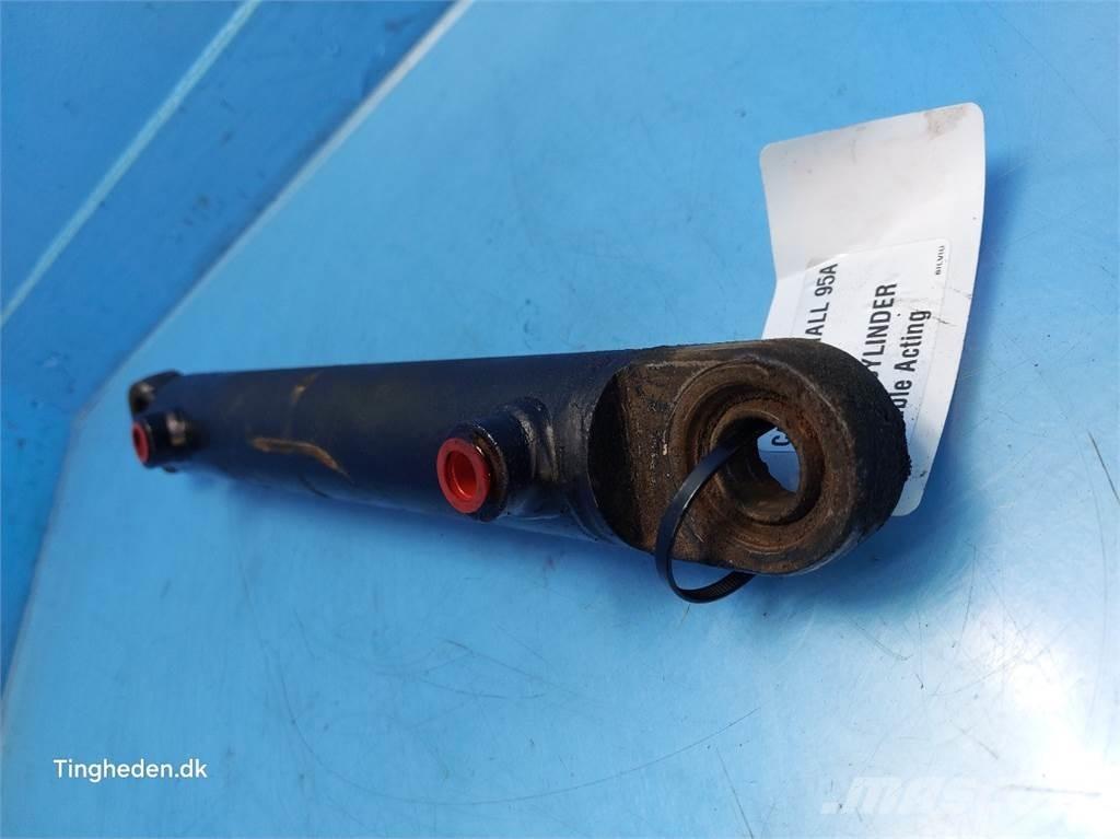 CASE Farmall 95A Гідравліка