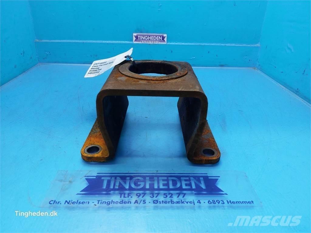CASE Farmall 95A Кабіна