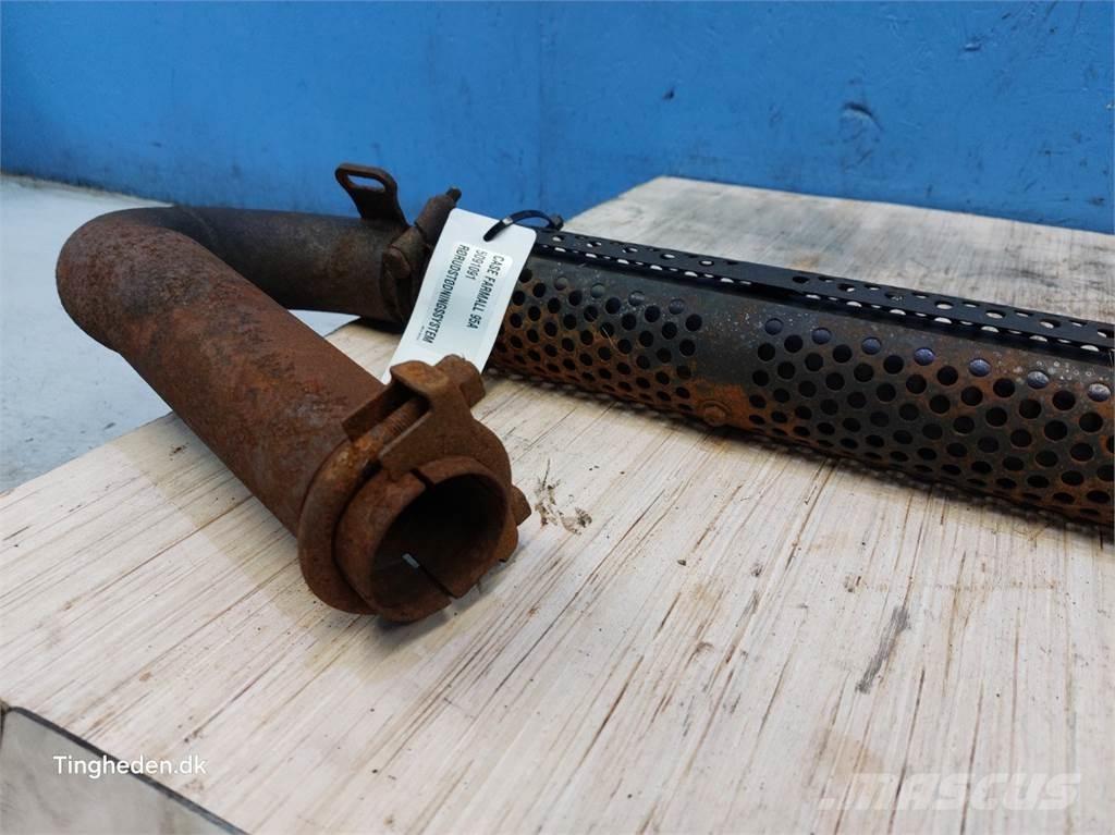 CASE Farmall 95A Двигуни