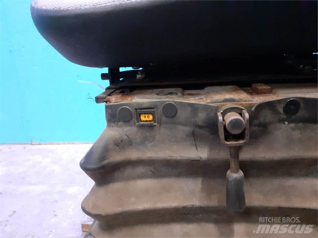 Case IH 1620 Кабіна