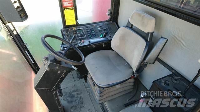 Case IH 1640 Зернозбиральні комбайни
