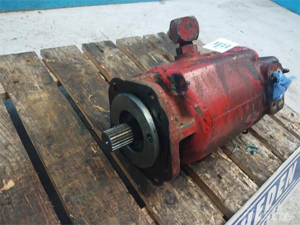 Case IH 1680 Гідравліка