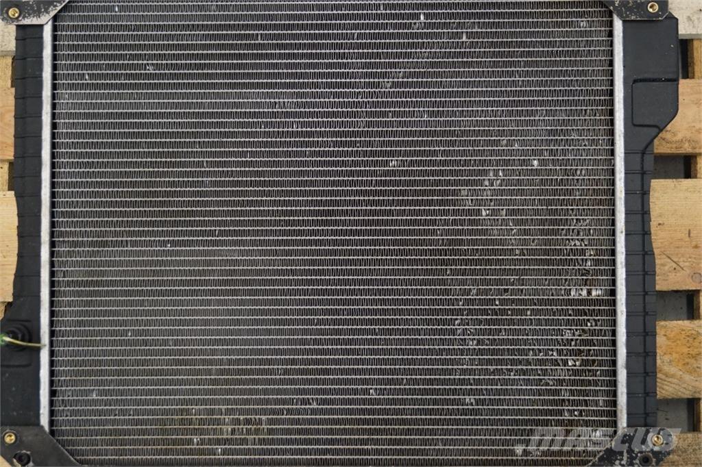 Case IH 621D Радіатори