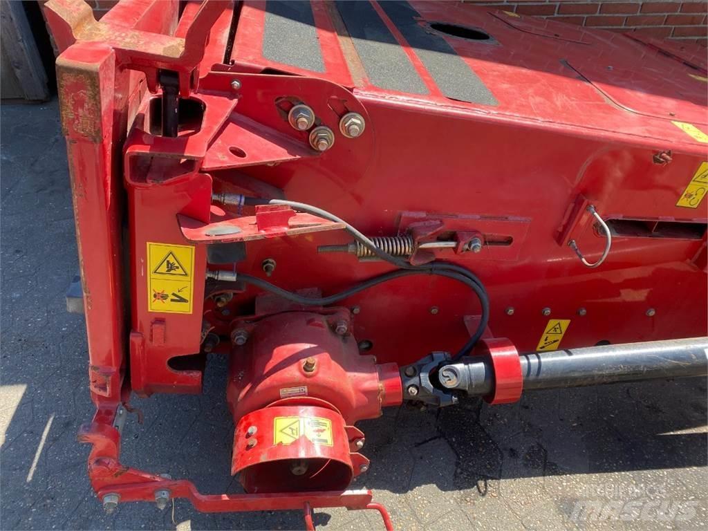Case IH 8010 Додаткове обладнання для збиральних комбайнів