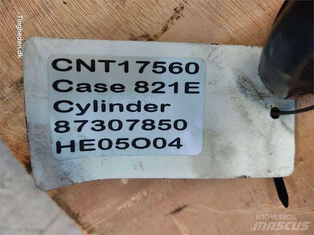 Case IH 821E Гідравліка