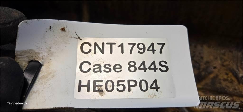 Case IH 844S Двигуни